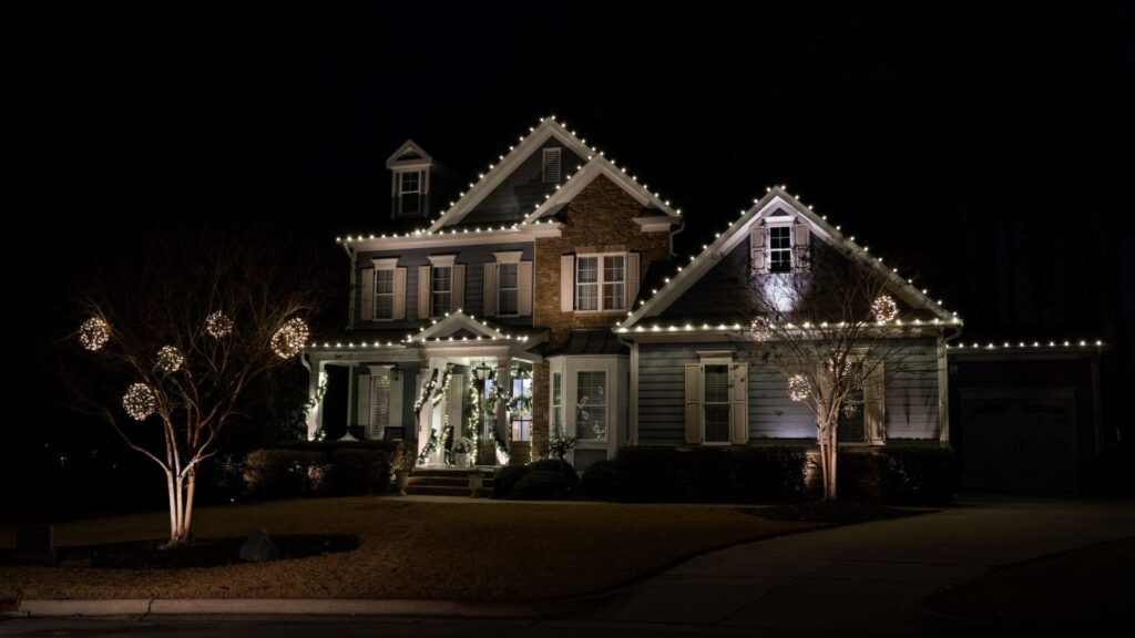 Camillo Ct Holiday Light Installation